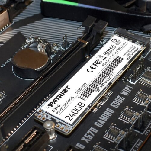 PCIe 3.0 x4