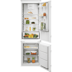Electrolux Vstavaná chladnička s mrazničkou 700 NoFrost CoolAssist® ENA7CE18S3